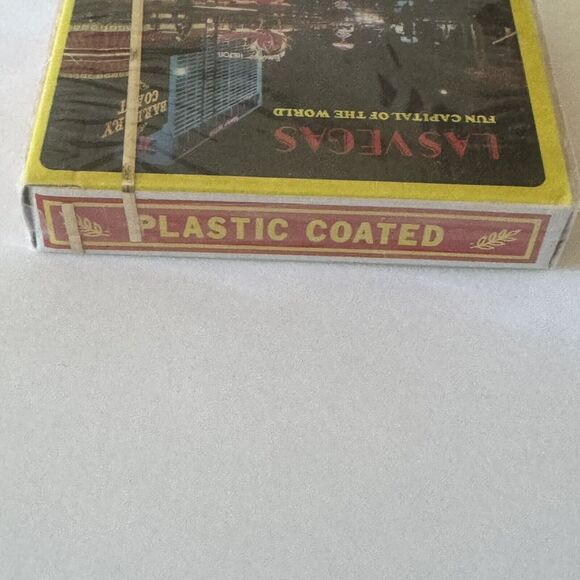 Las Vegas VTG Poker Size Playing Cards SEALED Deck Collectible Gambling Games - Picture 4 of 10